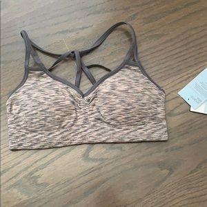 *brand new Zella body sports bra!!